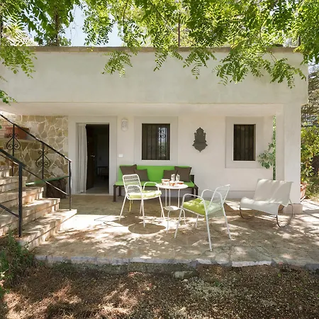 Cri Villa *